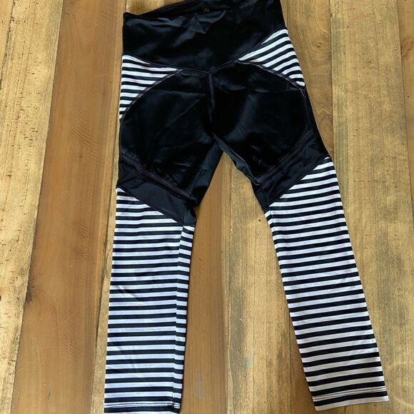 L’urv Striped Leggings - size Small - Picture 1 of 7